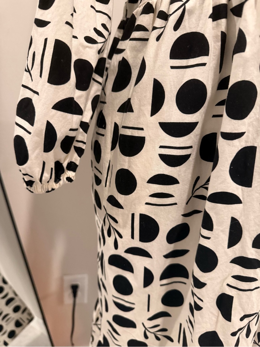 Rachel Zoe Black and White Geometric Print Long Sleeve Maxi Tiered Dress - Picture 3 of 7